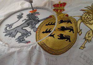 Neuanfertigung Gestickte Fahne für die ARGE Hohenzollern - Anfertigung gemäß Skizze - Fahnen-Kreisel