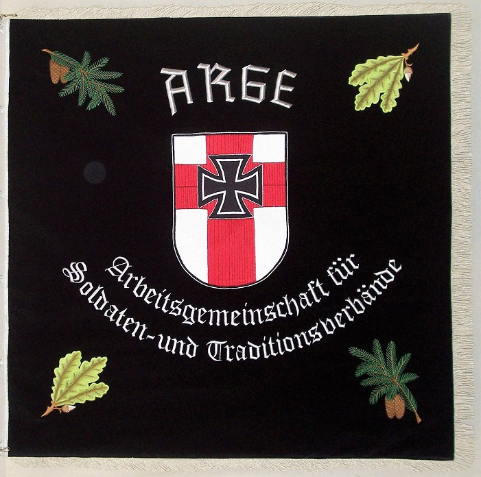 Gestickte Vereinsfahne für Kameradschaft Arge Hohenzollern von Fahnen-Kreisel