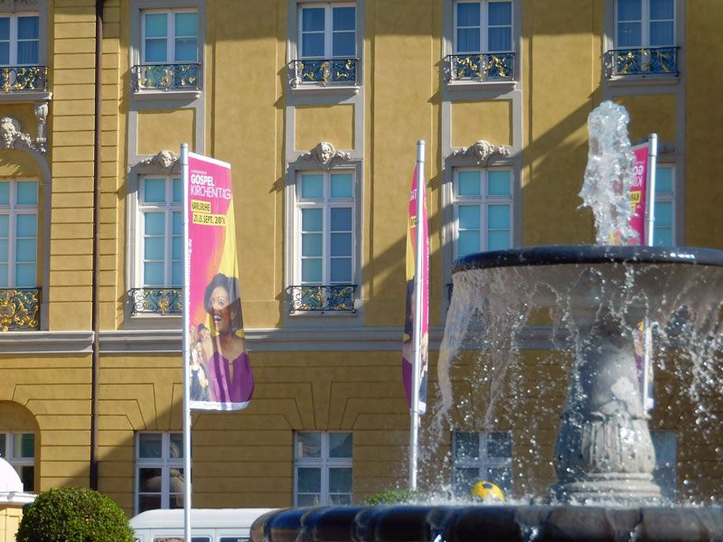 Outdoor Werbefahne - Gospelkirchentag Karlsruhe Schloss - Fahnen-Kreisel
