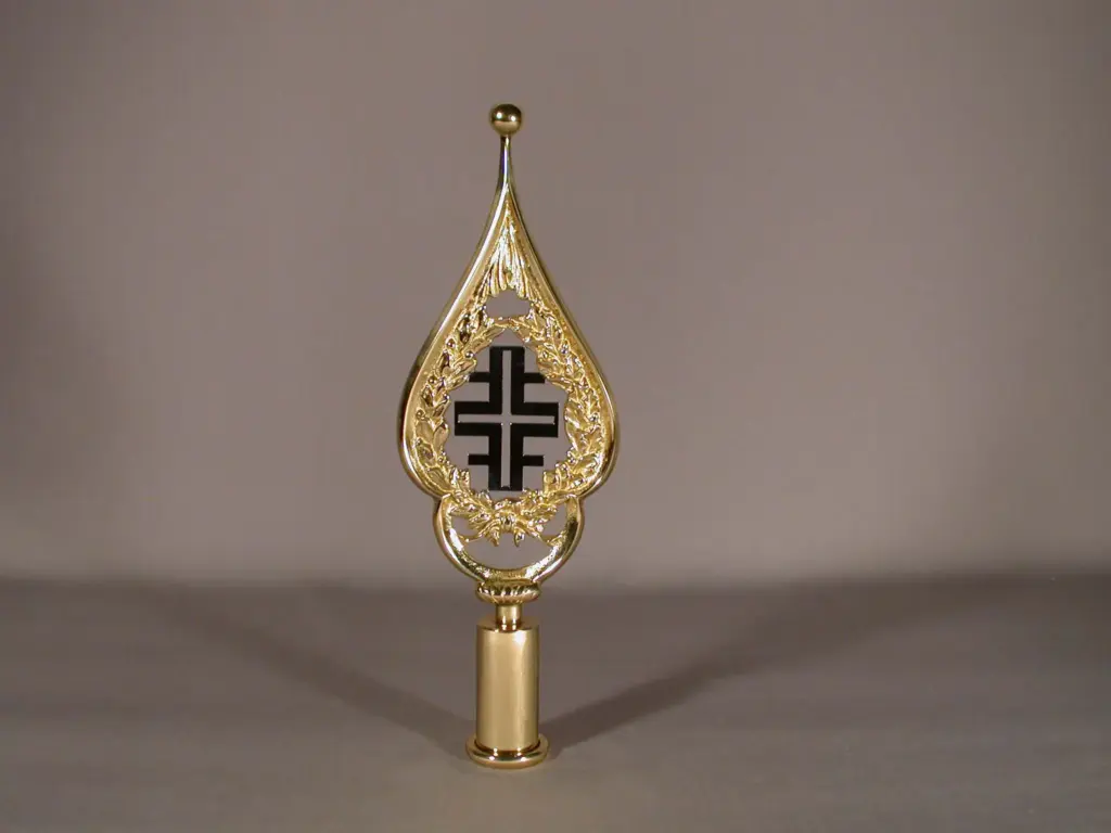 Fahnenspitze mit Emblemeinsatz 4F