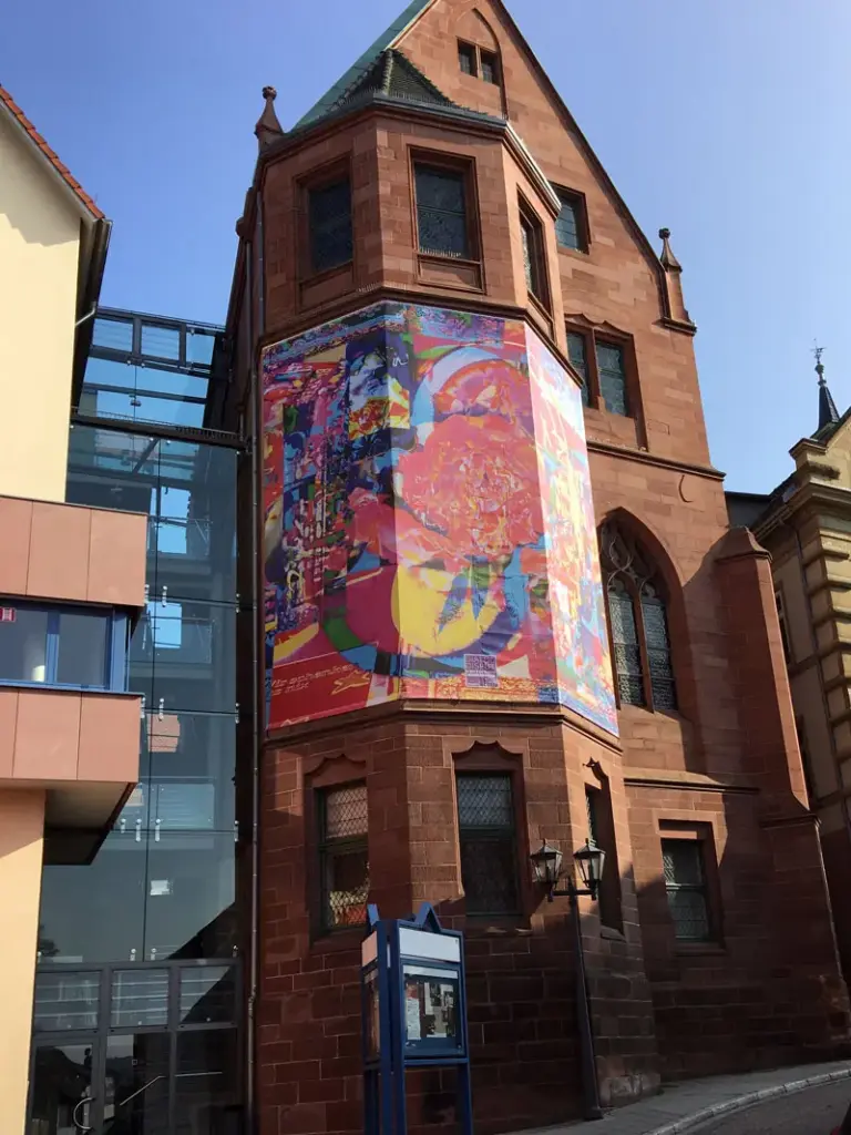 XXL Fassadenwerbung an Gebäude